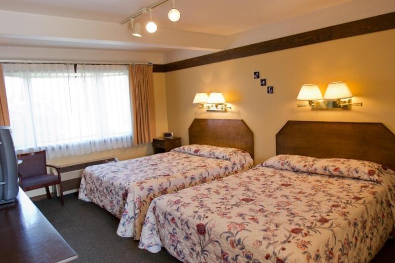 أناكورتس Islands Inn الغرفة الصورة